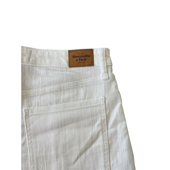 Abercrombie & Fitch The Mom Short High Rise White Denim Curve Love Size 30 / 10 - Picture 5 of 5